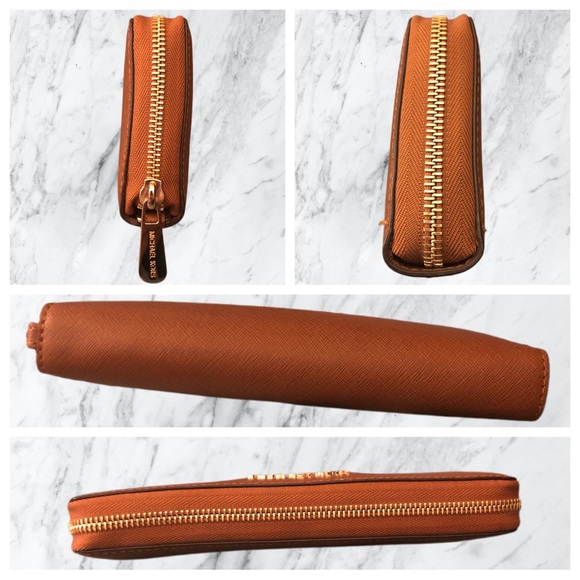 MICHAEL KORS Cross Grain Leather Continental Zip Around Accordion Wallet - Picture 3 of 14